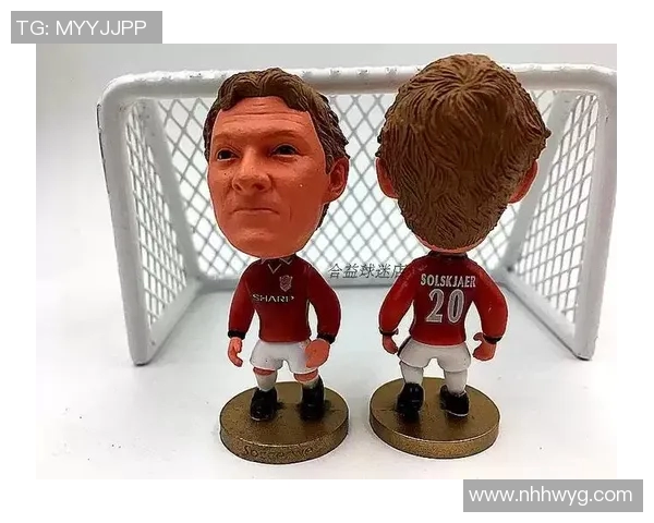 妙普乐足球明星人偶带你体验真实赛场激情与乐趣